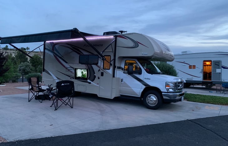 24.0 Four Winds 24F Class C Motor Home | RVshare