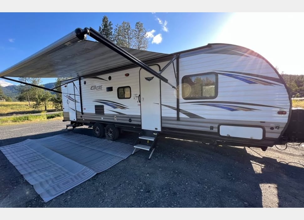 Travel Trailer rentals in Mead