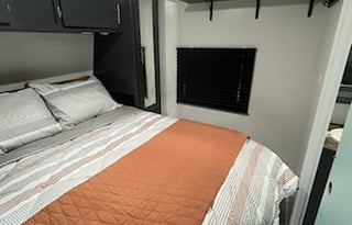 2014 SANDSTORM toy hauler