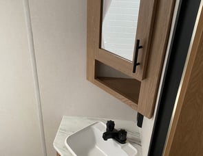 Prime Time RV Avenger 27DBS