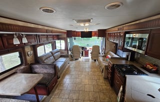 2011 Tiffin Motorhomes Allegro RED with Starlink!