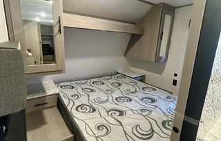 2023Coleman Lantern "Cozy Camper" Big enough for 9