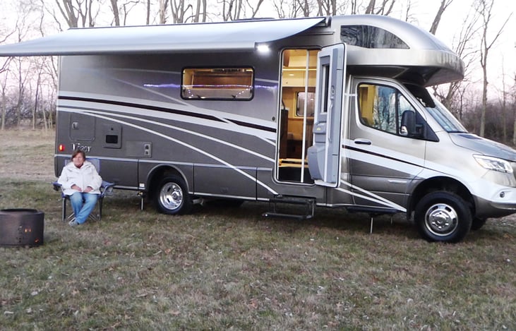 Accent lights on awning, Fully lit bright or dim interior - Relax at campsite