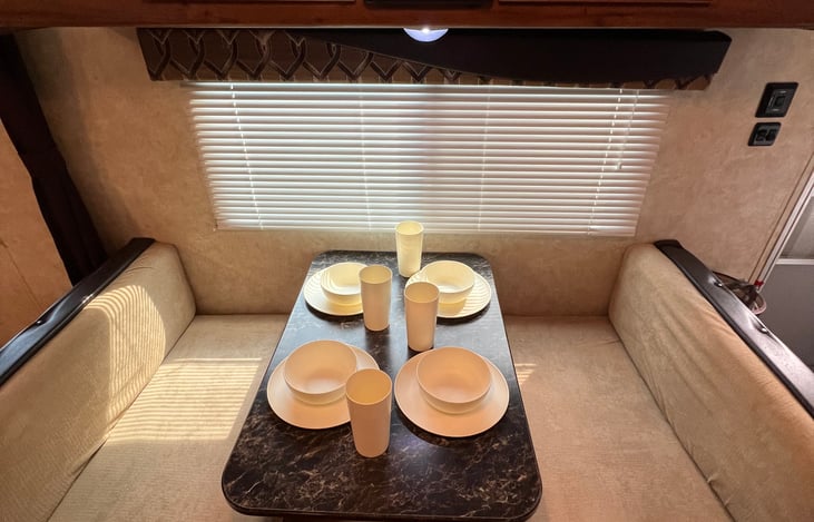 Enjoy meals, games, or your morning coffee at the cozy dinette. When needed, it easily converts into a comfortable bed that’s nearly 6 feet long.