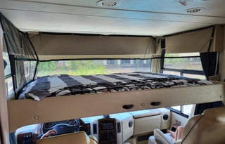 Elegant Class A Motorhome – Explore the Rockies