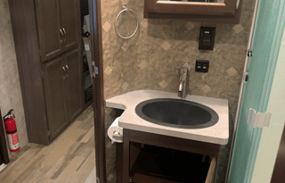 2016 Winnebago Spyder Toy Hauler  (DELIVERY ONLY)