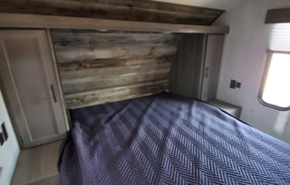 2021 Gulf Stream Enlighten 27BHS