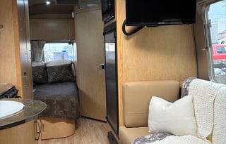 Airstream travel First Class