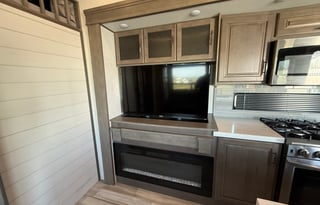 2023 Grand Design Solitude 2 Bed 2 Bath