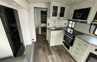 2023 Keystone RV Cougar Half-Ton 25RDSWE