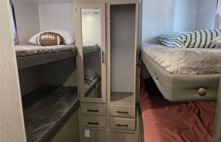 Bunkroom: 4 Beds