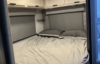 2022 ForestRiver Sunseeker LE (Sleeps 6)