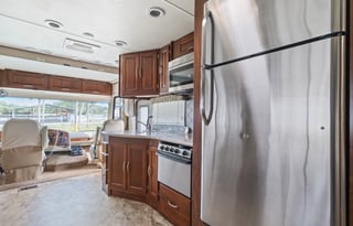 Mirada 1 | Unlimited Mileage & Generator Use