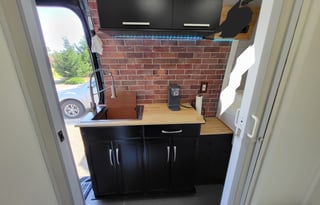 Mercedes Sprinter/Exploring 21 MPG Diesel!