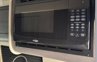 2025 OGV Luxury Coach tour solar/air ride/starlink