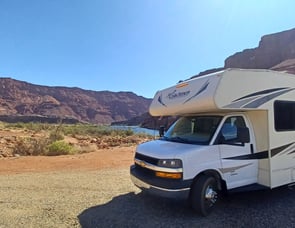 Coachmen RV Freelander 27QB Chevy 4500