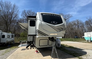 Yordy & Nates RV Rental