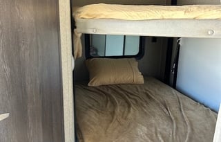 2019 Keystone Outback RV  - 33 ft, sleeps 10