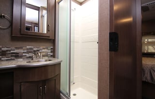 Luxury RV Camping - 2018 Thor Hurricane