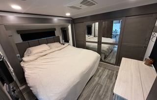 2023 Alliance RV Valor 36V11