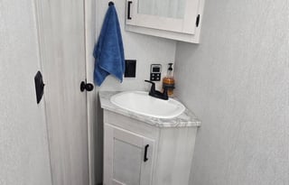 2023 EAST TO WEST Entrada M-Class 24FM