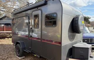 Toy hauler, pet friendly, cozy camper