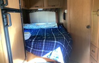 2014 Coachmen RV Freelander 21QB-LTD Chevy 4500