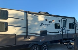 2016 Forestriver Surveyor 295QBLE