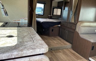 2020 Thor Motor Coach Freedom Elite