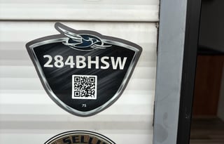 Spacious 28’ Camper – Perfect Family Getaway!