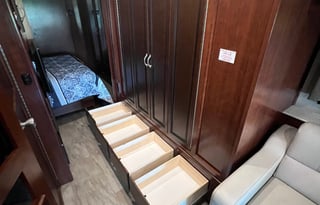 2017 Fleetwood Storm 36F - Bunk Beds!!!