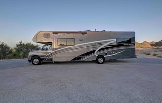 New Winnebago Class C Family Bunkhouse