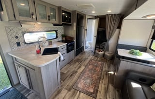 Beautiful getaway camper!!