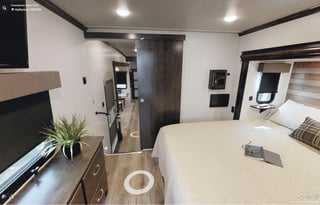 2020 Forest River 5th wheel with washer and dryer