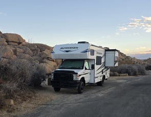 Forest River RV Sunseeker LE 2250 LE Ford