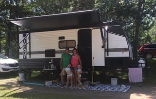 Couples Hideway! 2022 Keystone RV Hideout