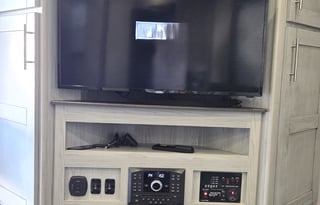 2021 Keystone Impact Fuzion 415