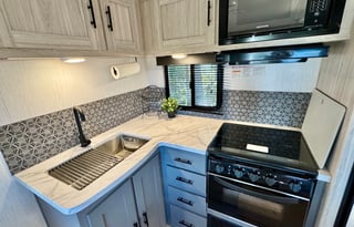 Fun Family Trailer! '22 Sundance Ultra Lite