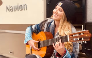 Mercedes Winnebago - Model J - G