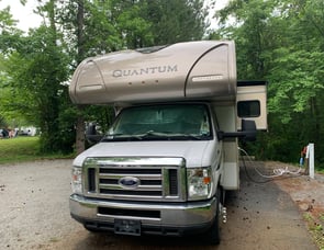 Thor Motor Coach Quantum GR22