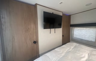 Brand New 2023 Modern Style Alpha Wolf Bunk House!