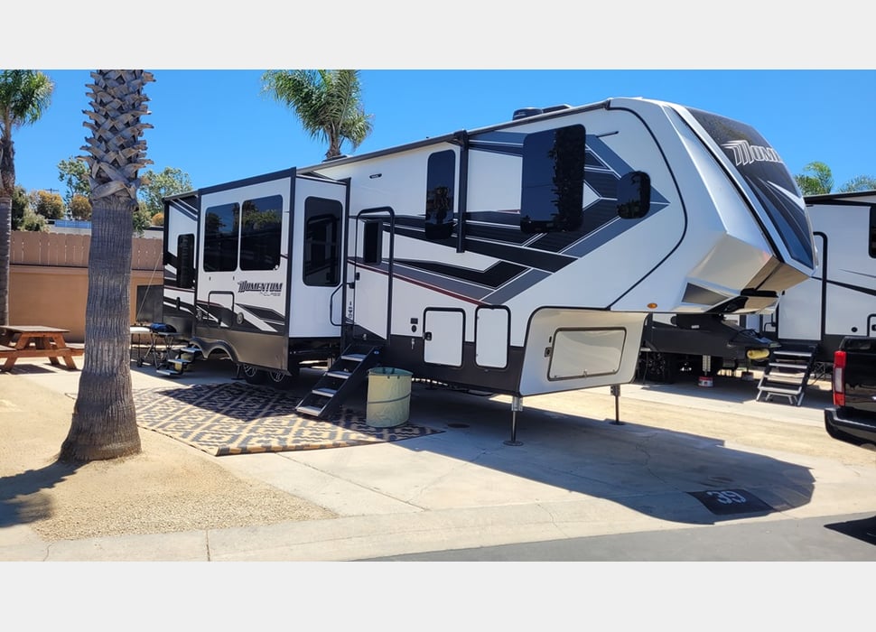 Fifth Wheel rentals in Fallbrook