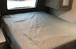 GreySea - 2021 Coachmen RV Apex Ultra-Lite 284BHSS