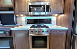 2022 Grand Design Solitude: High-End Comfort