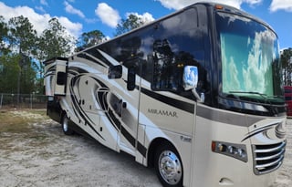 Luana RV | Travel Easy, Stay Comfortable