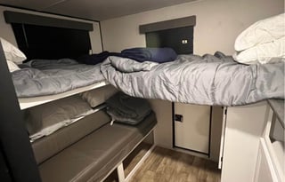 Like New Family Friendly Camper