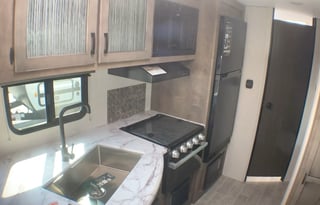 2022 Venture RV Sonic SN220VBH