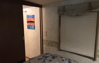 04 Winnebago Journey (A great rolling vacation)