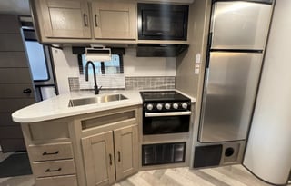 2021 Cruiser Twilight Signature TWS 3300