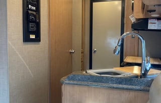 2017 Thor Motor Coach Outlaw Class C 29H